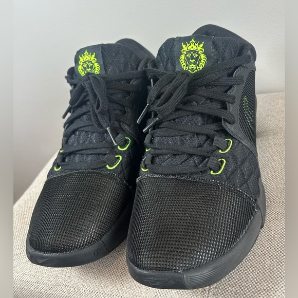 Nike LeBron Witness 8 Black Volt Men's Size 9.5 Basketball FB2239-002 EUC - Picture 7 of 12